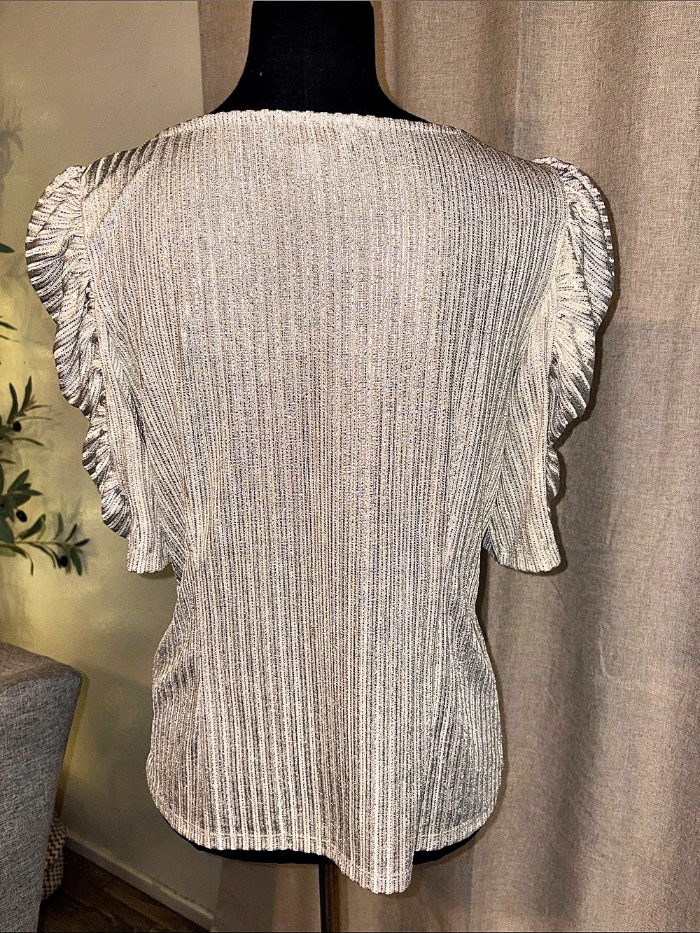 CeCe Metallic Ruffle Sleeve Top - Picture 2 of 4